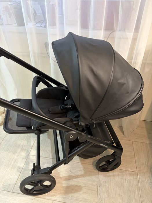 Продам коляску anex eli 2в 1