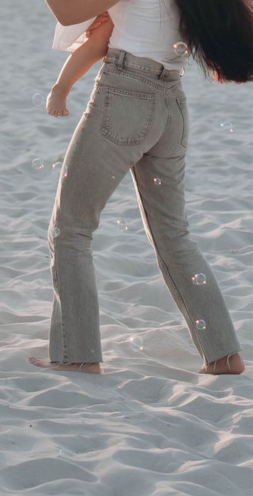 Джинси  прямі zara 34 розмір