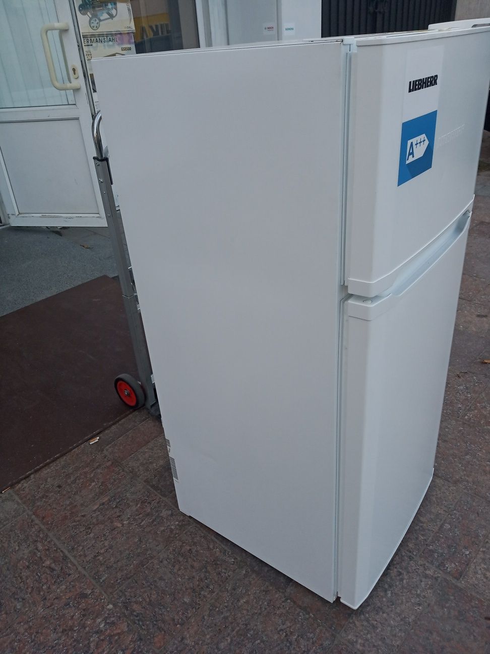 Холодильник Liebherr 125см из Германии в отличном состоянии