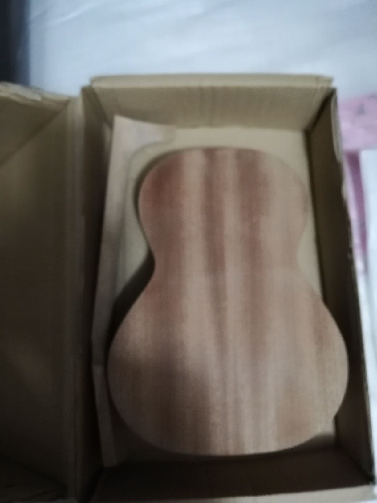 Ukulele tenor para construir