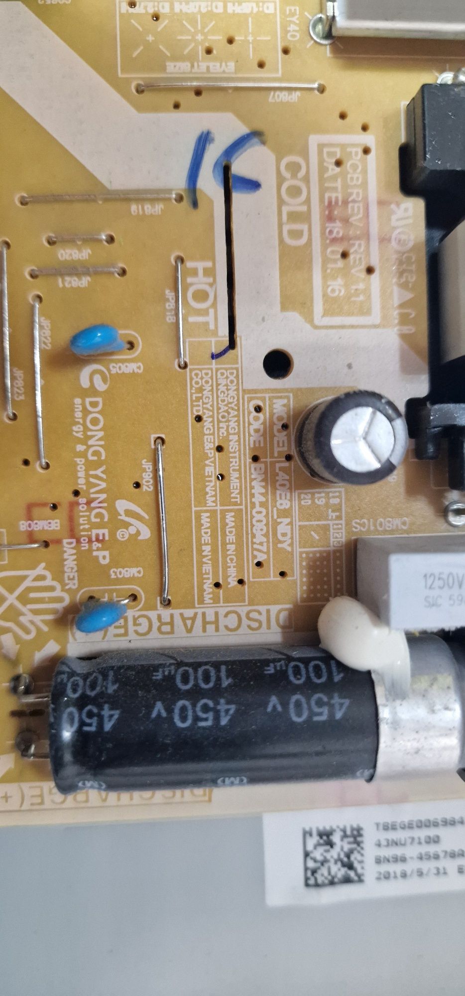Телевізор SAMSUNG UE43NU7100 Запчасти