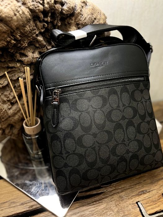 Стильна, міська сумка Houston від відомого світового бренду Coach