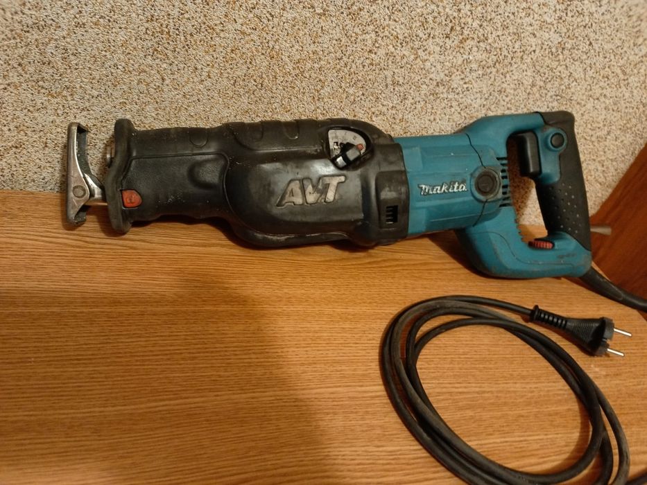 Makita JR 3070 CT piła lisica