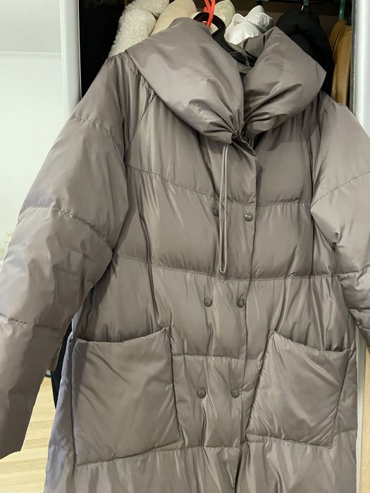 Пуховик зимовий , плащ