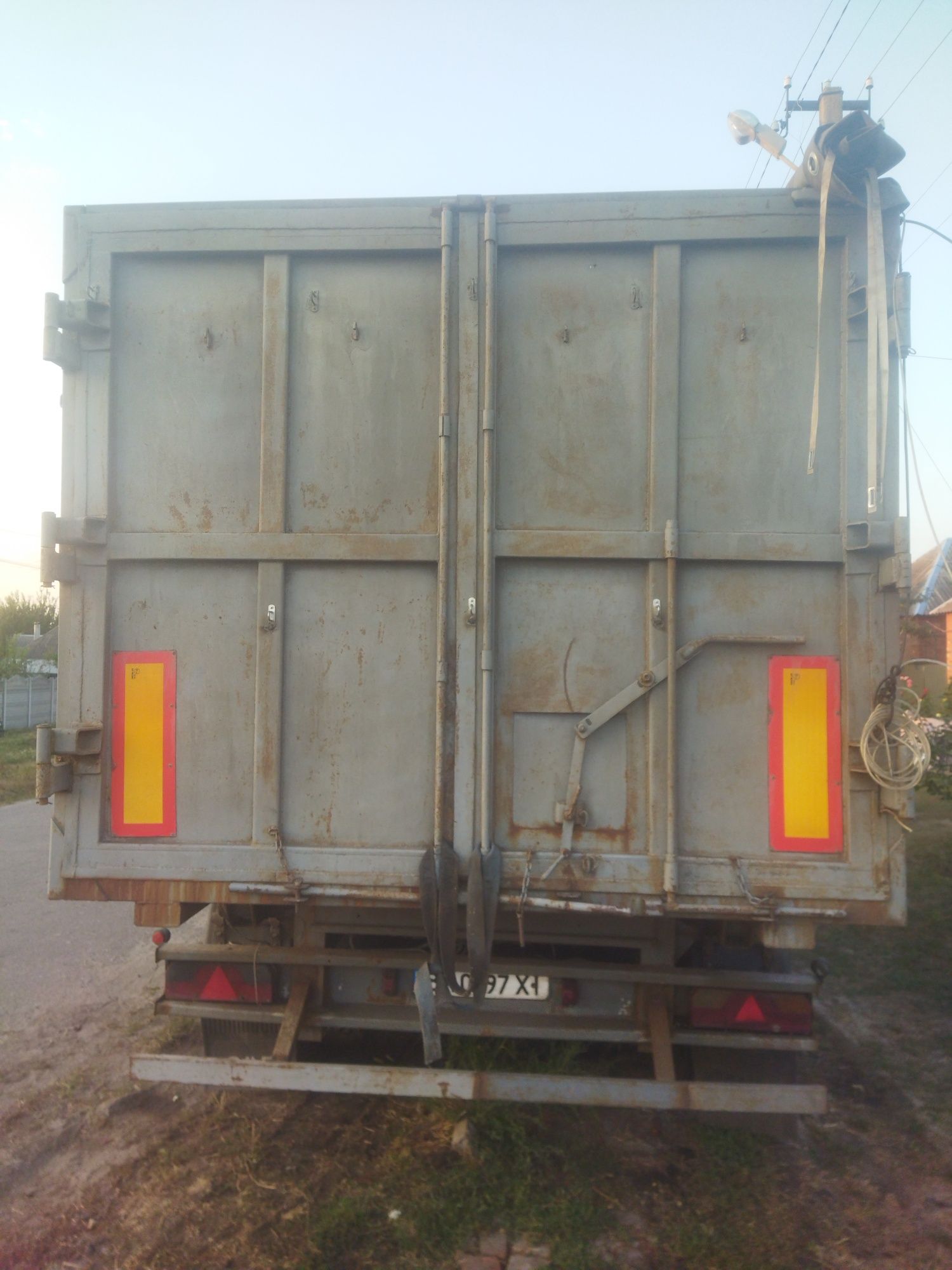 Продам прицеп самосвал (також є тягач volvo fh12 460)