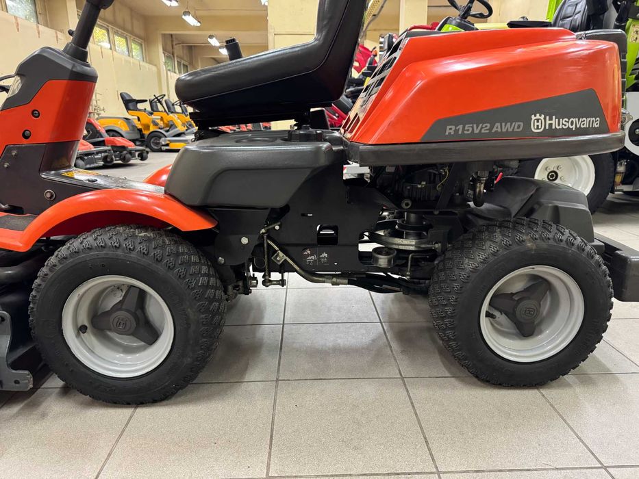 Traktorek Kosiarka Rider Husqvarna R 15V2 AWD 4X4 KAWASAKI 167 MTG