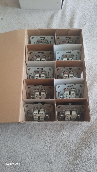 10× Podtynkowy łącznik żaluzjowy kołyskowy 10 A 250 V~ do montażu podt