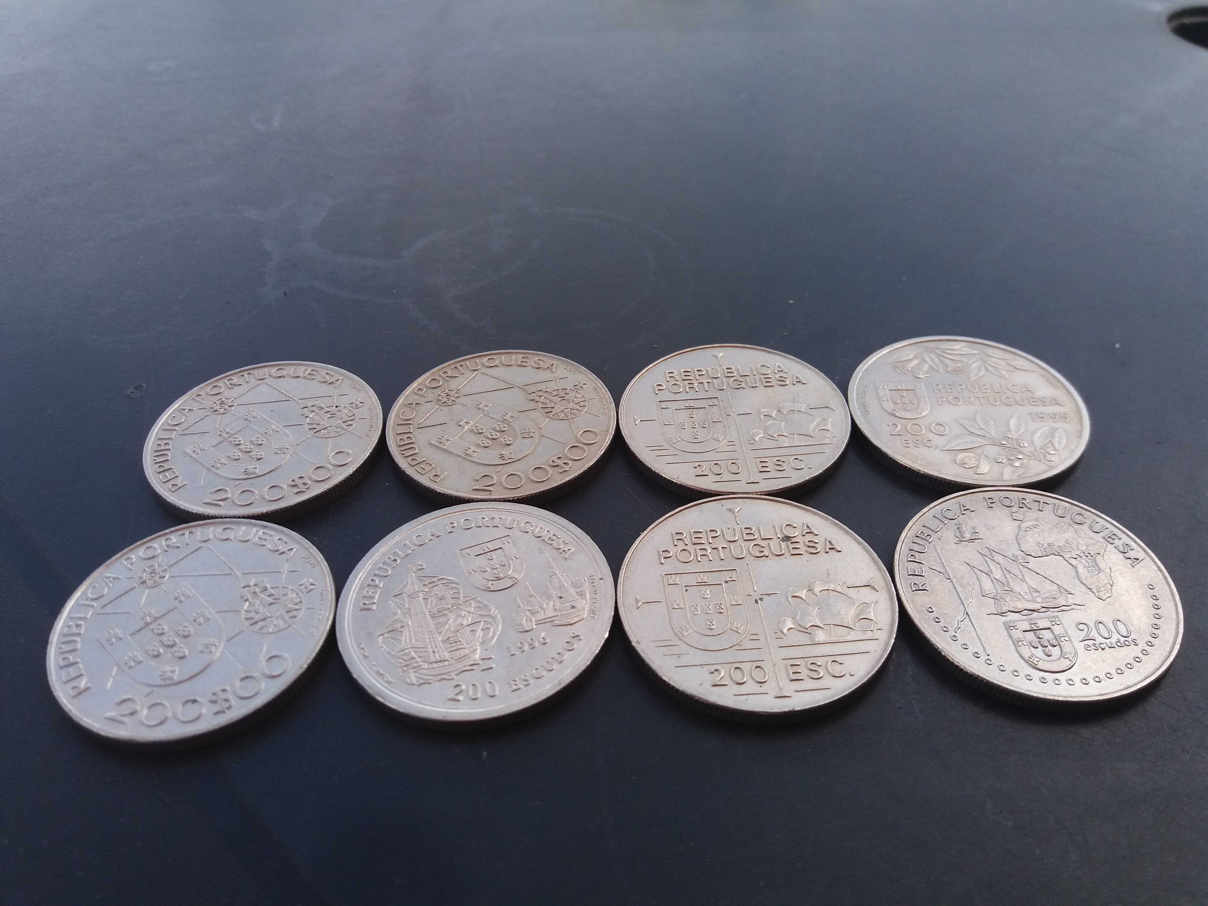 Moedas de 200 escudos  antigas