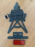 Suporte universal de matricula para motociclo