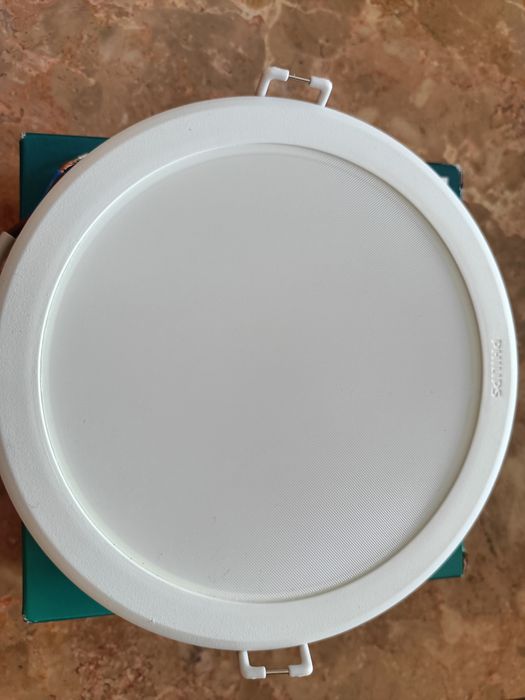 LED Philips 12.5w 1240 lumen 220v luz branca redonda 14cm - novo
