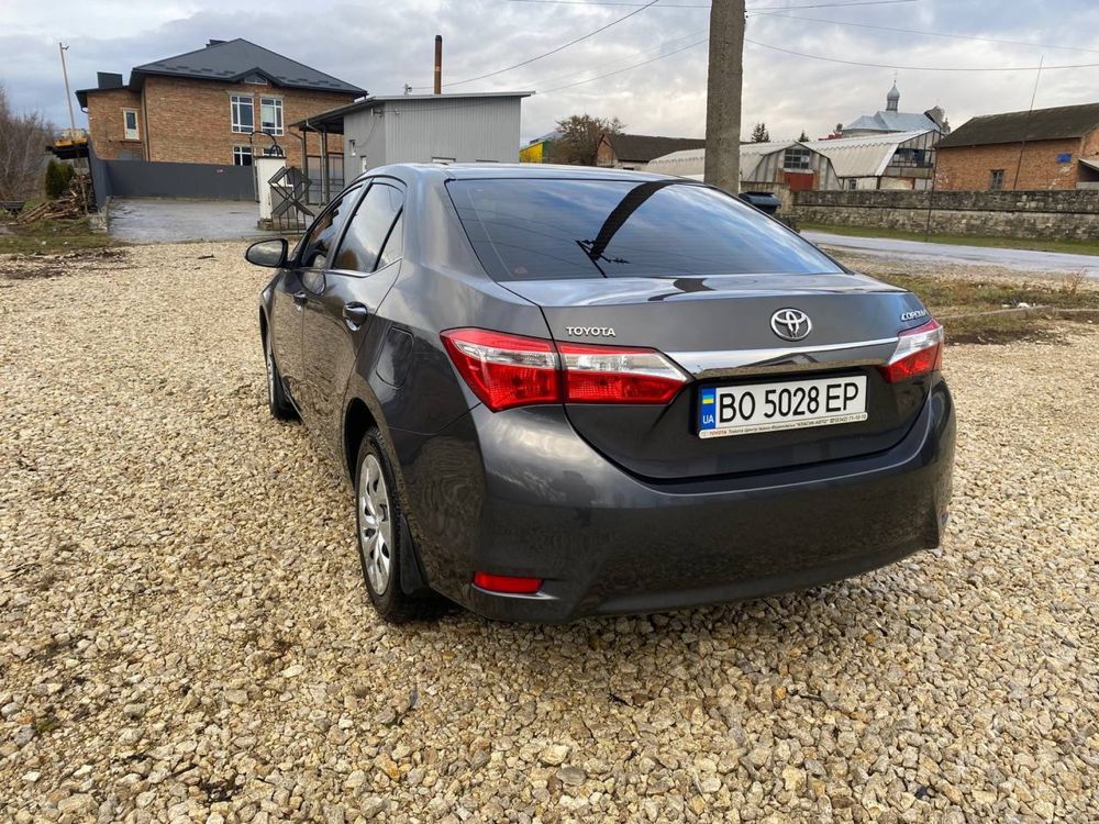 Toyota Corolla 2013 Газ/Бензин