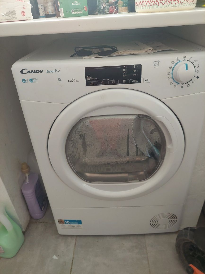 Vendo máquina  de secar roupa