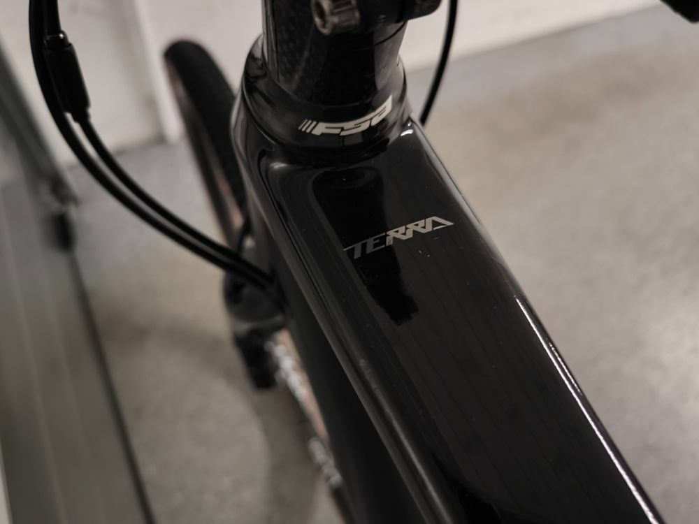 Orbea Terra M30 Carbon rama M gravel