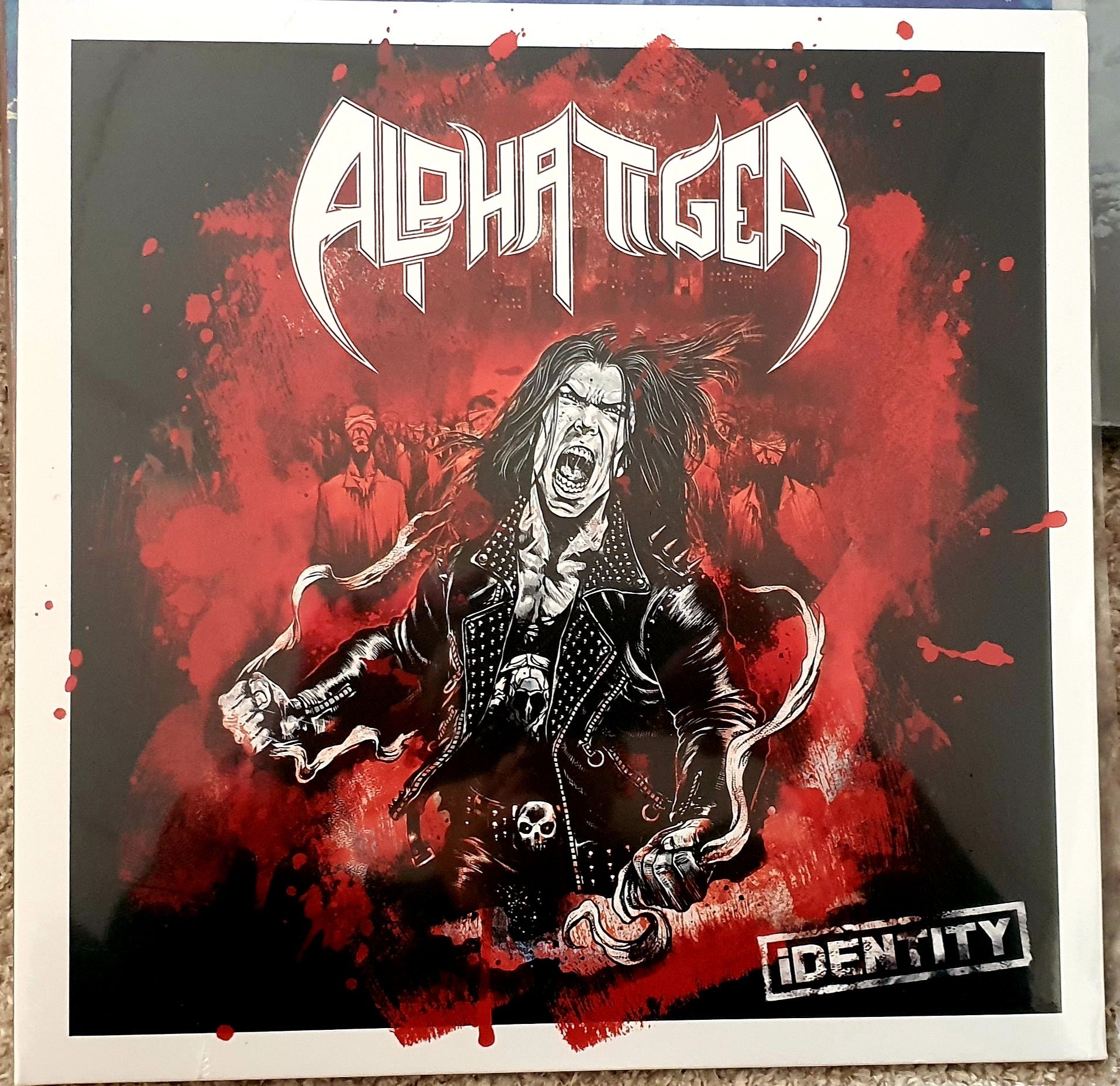 Dois discos vinil Alpha Tiger heavy metal