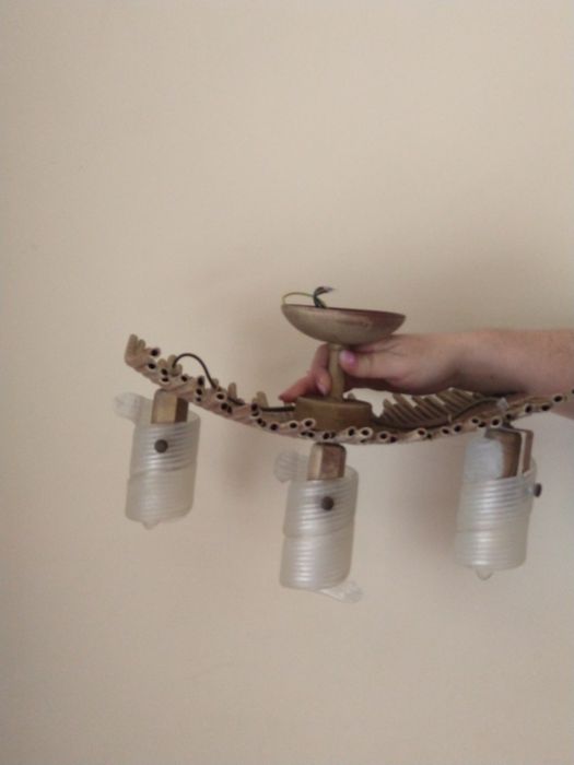 Lampa sufitowa z trzema kloszami