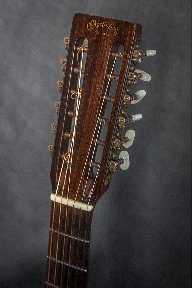 Gitara elektroakustyczna Martin D-12-20 z 1971 roku