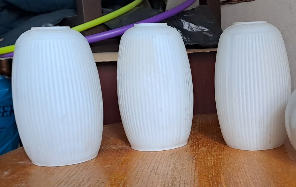 Szklane klosze do lampy retro
