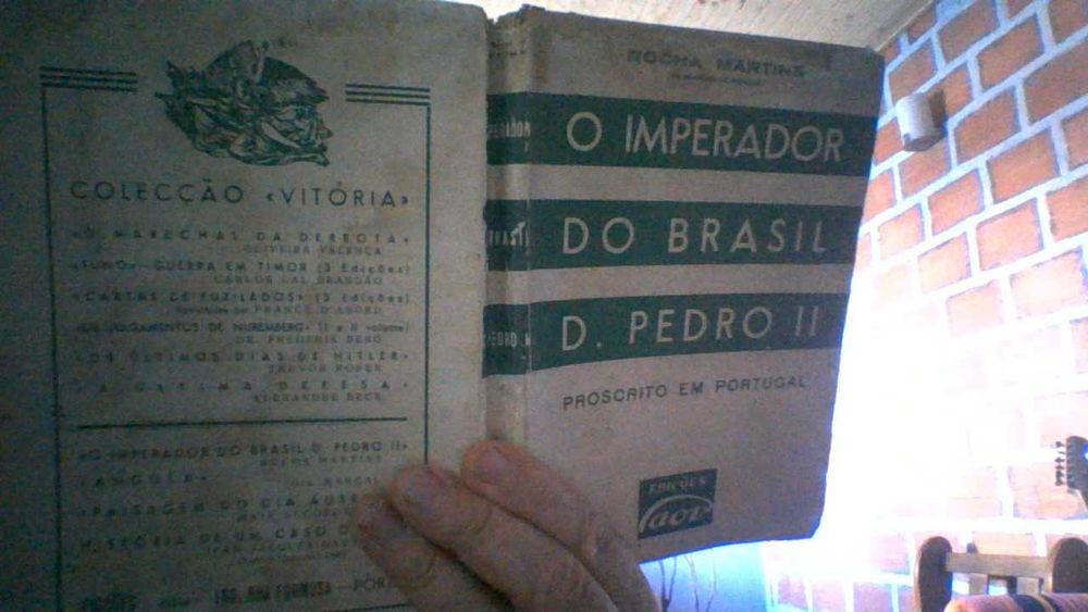 Livros antigos e raros