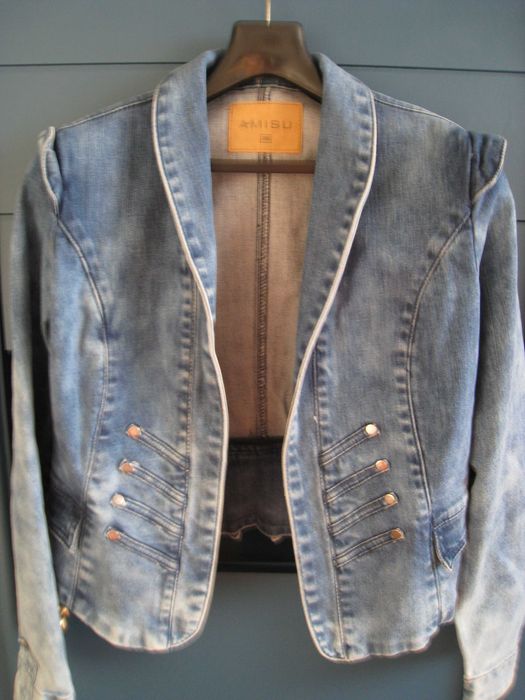 Куртка джинсовая