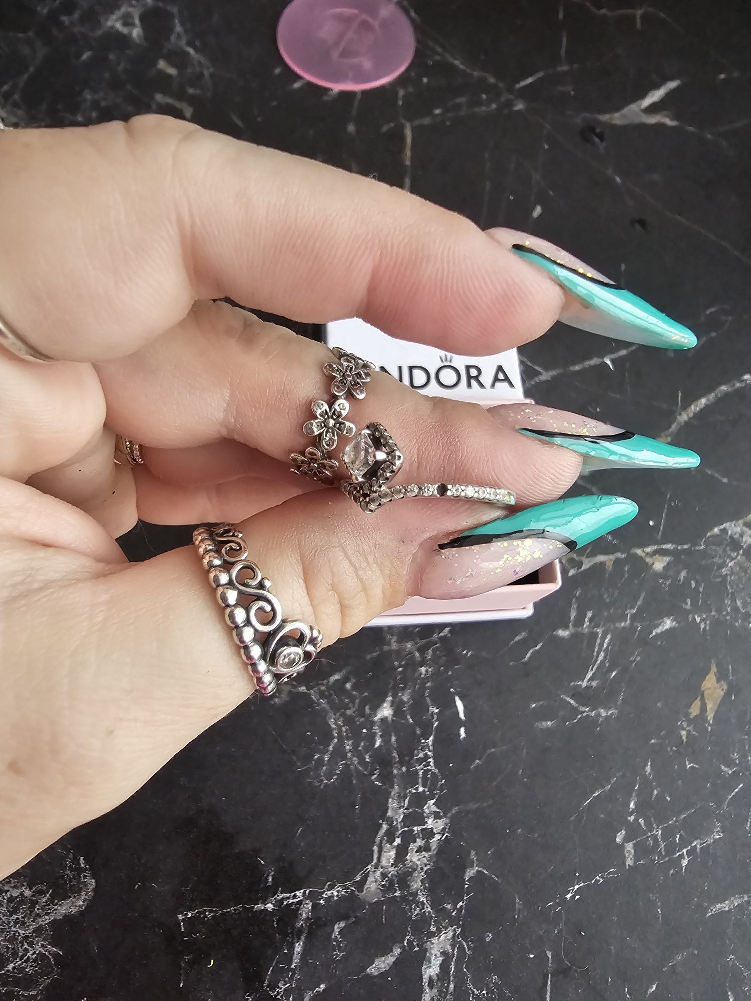 Anel pandora original com zirconias