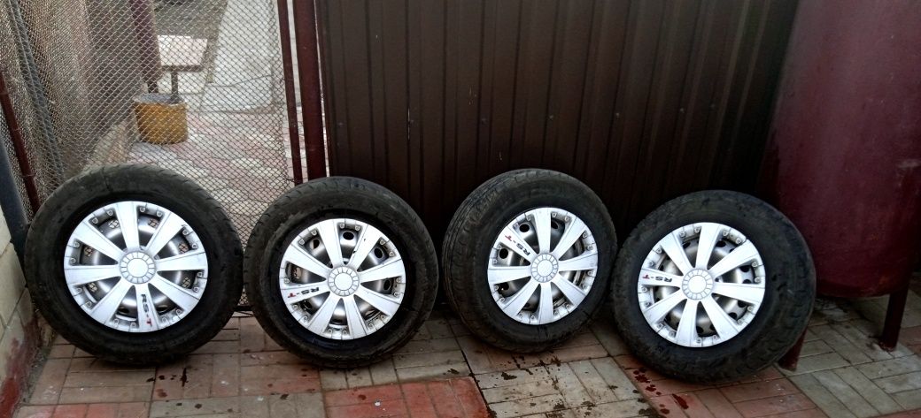 Колеса з шинами R14/70/185 літо