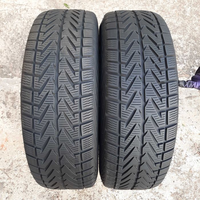 Зимняя резина, шины 225 65 R17 Vredestein 2шт.