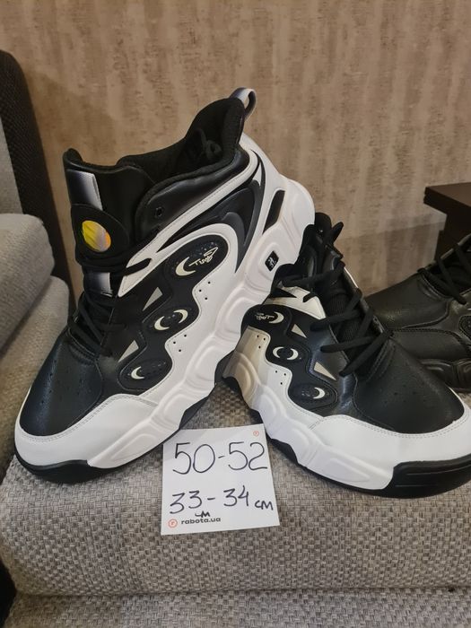 кроссовки 49 и50  52размер и кроксы мужские до54 размера