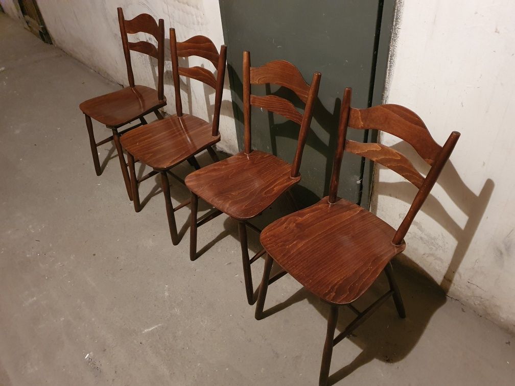 Stare krzesła PRL gięte FAMEG 4 sztuki