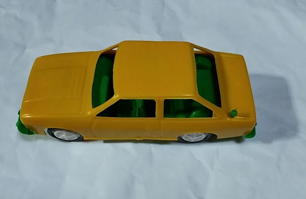 Brinquedo antigo em plástico fabrico Espanhol  Seat 124