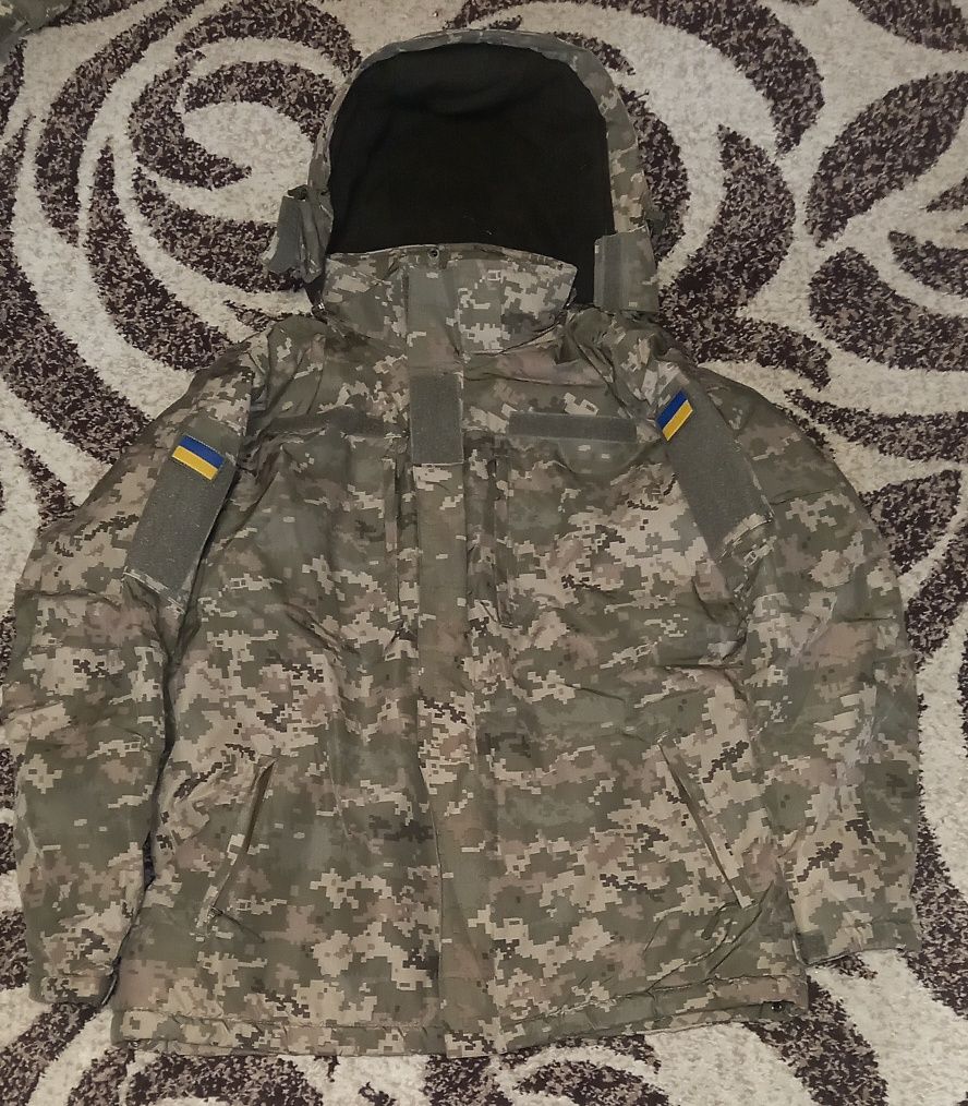 Продам бушлати Нові  2 шт..