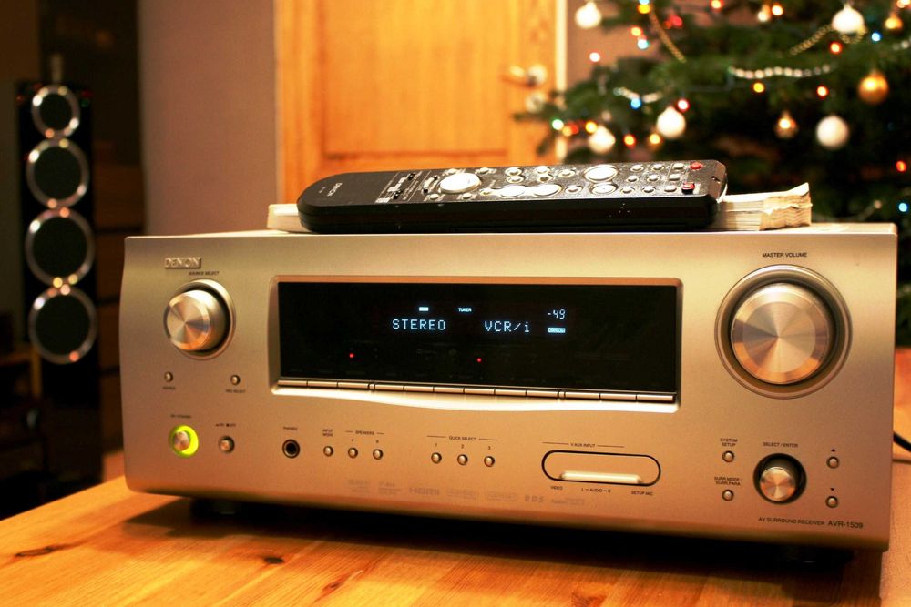 Amplituner  Denon AVR 1509 wzmacniacz kino domowe
