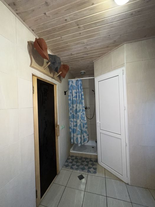 Відпочинок біля озера, село Любохин