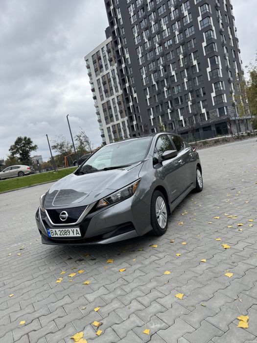 Nissan Leaf 2018 Ніссан Ліф