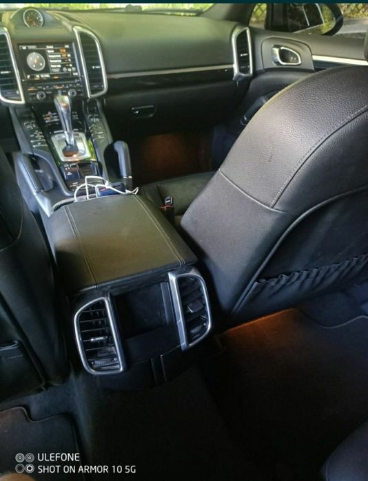 Продам Porsche Cayenne 3л