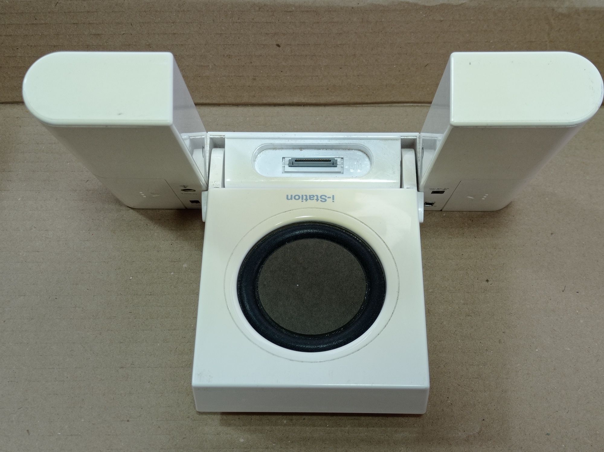 Мини колонка Logic3 i-Station док-станция для Apple iPod