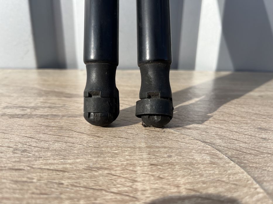 Амортизатори Кришки Багажника Седан Audi a6 c6