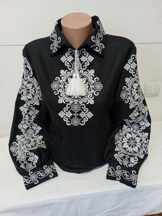Вишита сорочка з коміром Акційна ціна