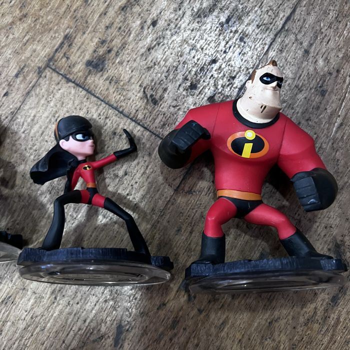 Lote 4 bonecos figuras Disney Infinity Wii