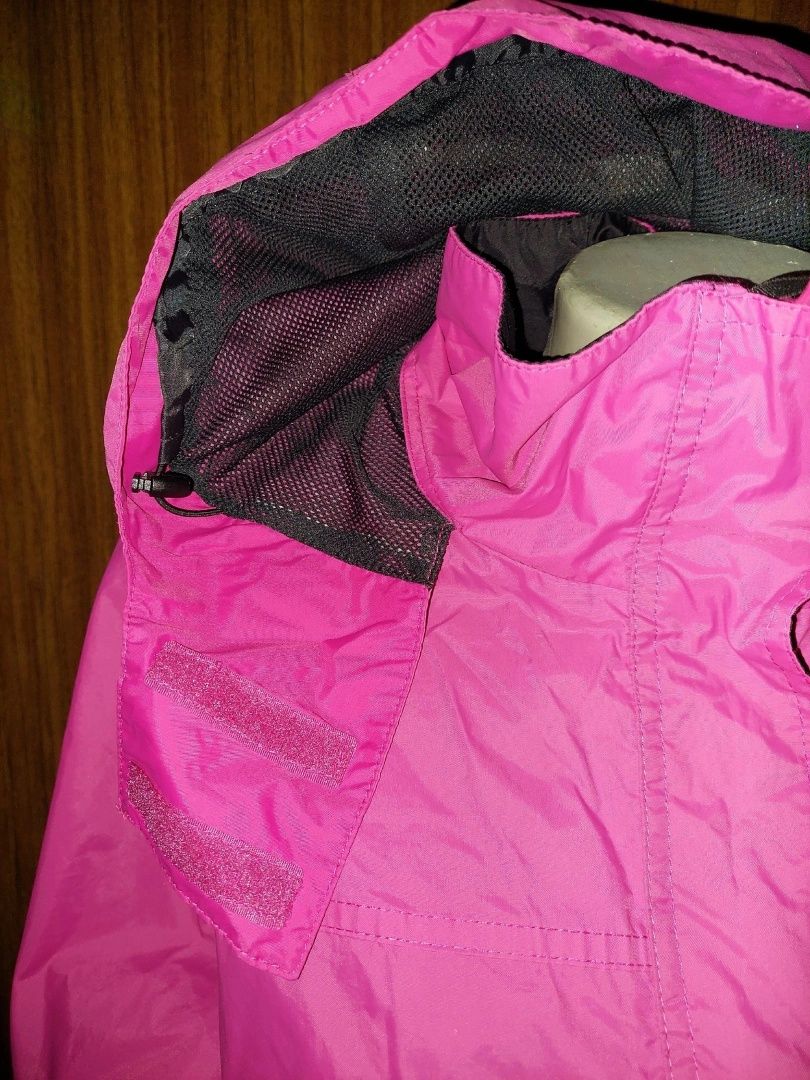 Рожева спортивна куртка фірми 46 Nord. Розмір 38. Стан ідеальний.