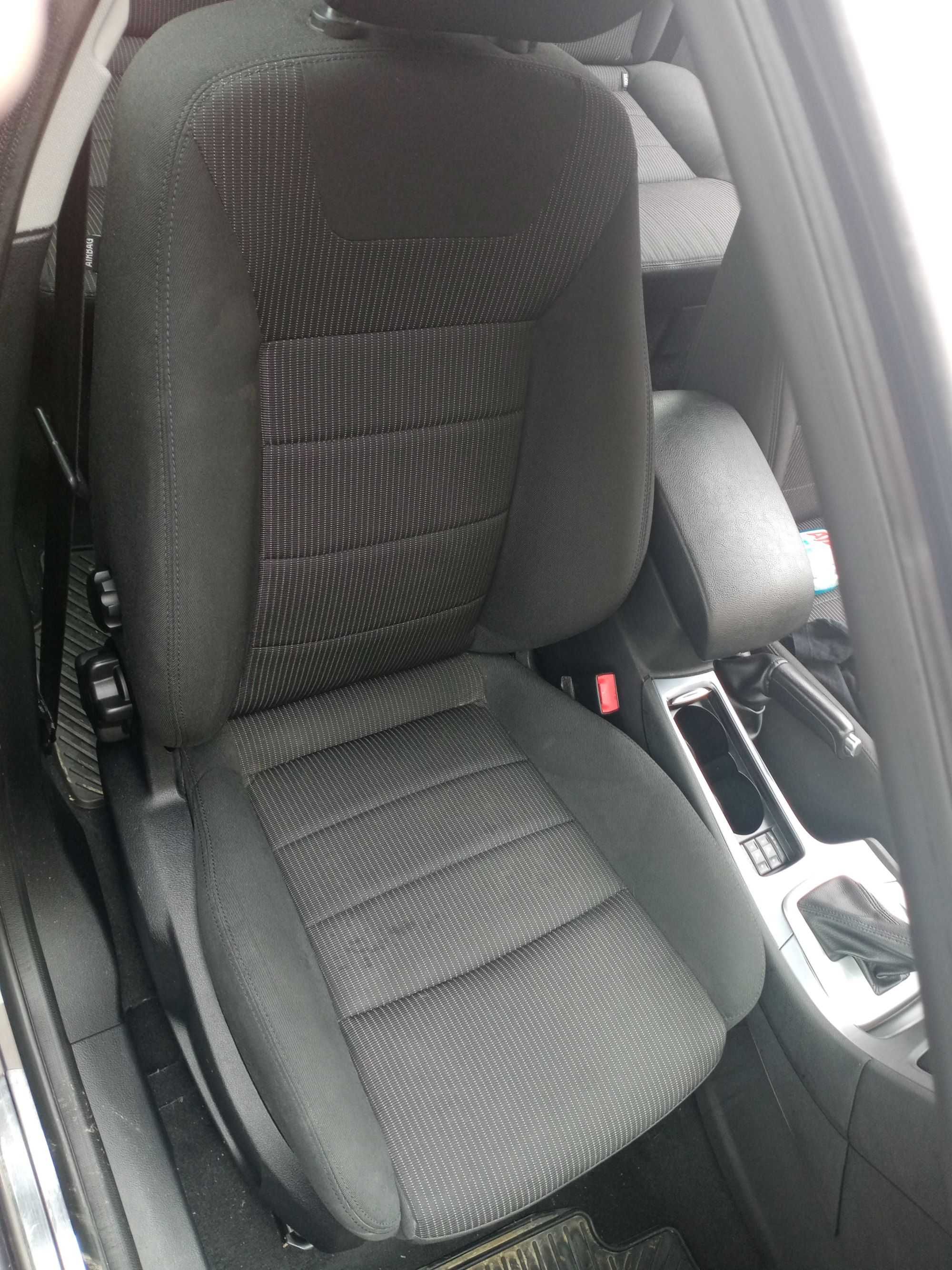 Ford Mondeo MK4 LIFT - Fotele Kanapa Boczki TITANIUM - EUROPA