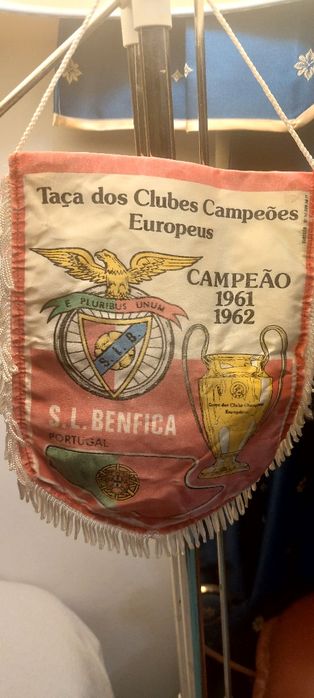 Galhardete do Benfica vencedor da taça clubes campeões Europeus