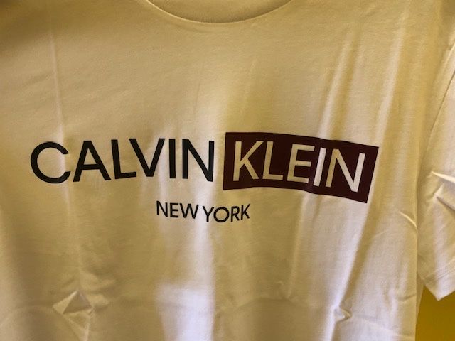 T-Shirt Calvin Klein nova , M