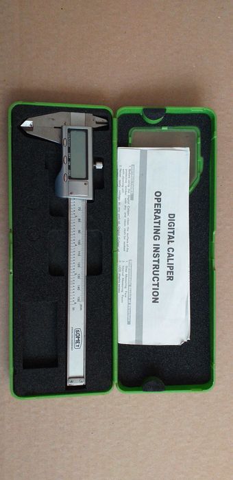 Suwmiarka elektroniczna metalowa cyfrowa LCD 150mm