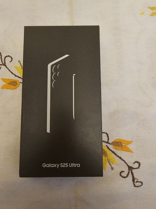 Samsung S25Ulta 12/256Titanum WhiteSilver  jak nowy