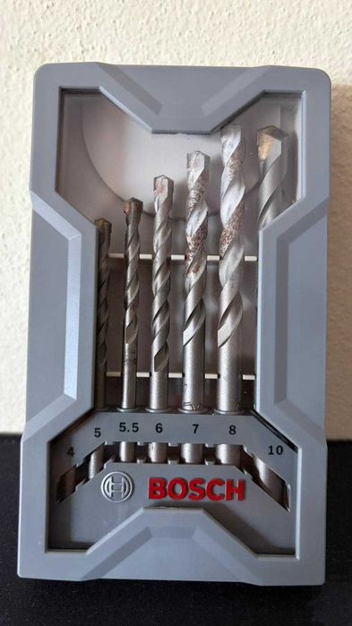 Conjunto BOSCH de 7 brocas para betão *Usado