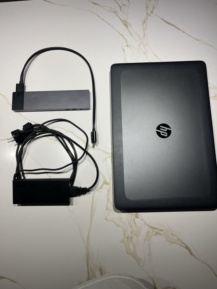 Laptop HP Zbook G4 17 i7 16GB 256GB 2,8 GHz