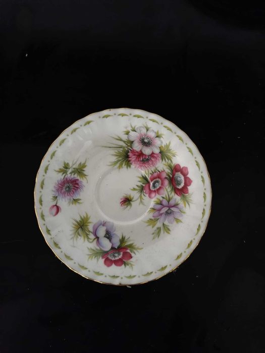 Pires Royal Albert – “Anemones”