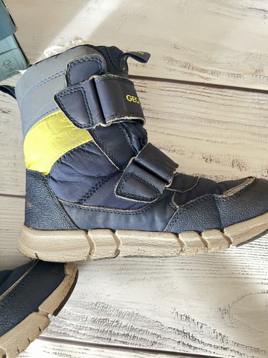 Продам ботинки Geox 33 размер