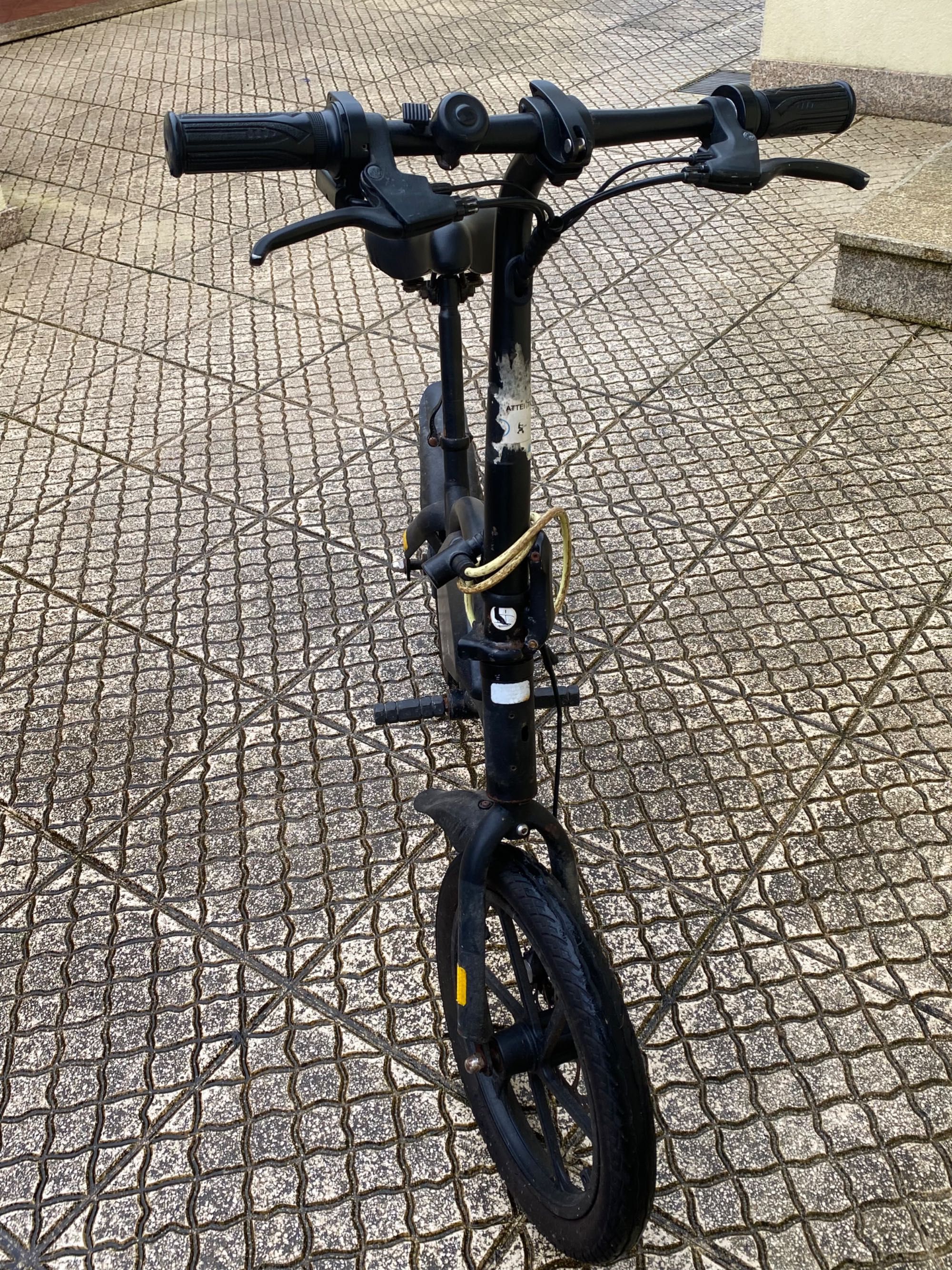 Bicicleta elétrica UrbanGlide ebike 140 6AH Preto