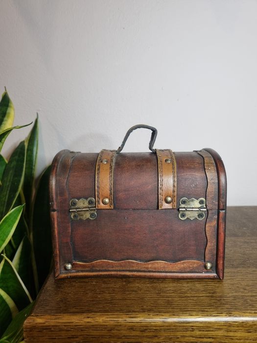 Kuferek skrzynka drewniany skarb